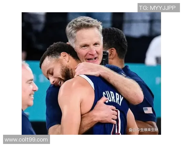 库里荣获月度最佳球员，实至名归